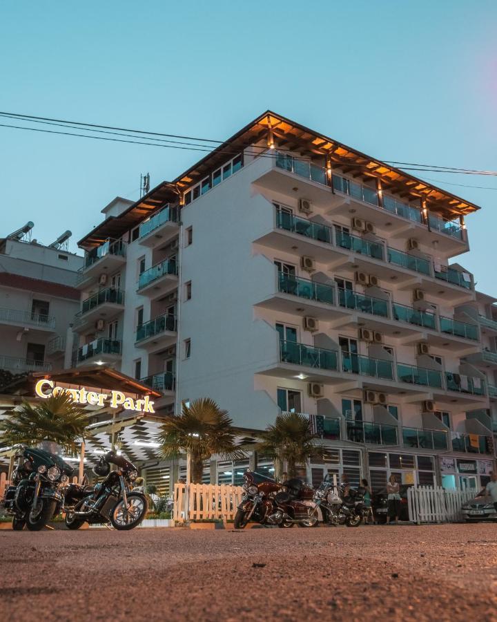 Center Park Hotel