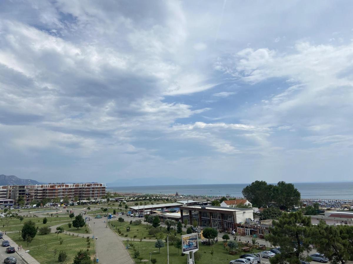 Center Park Hotel *