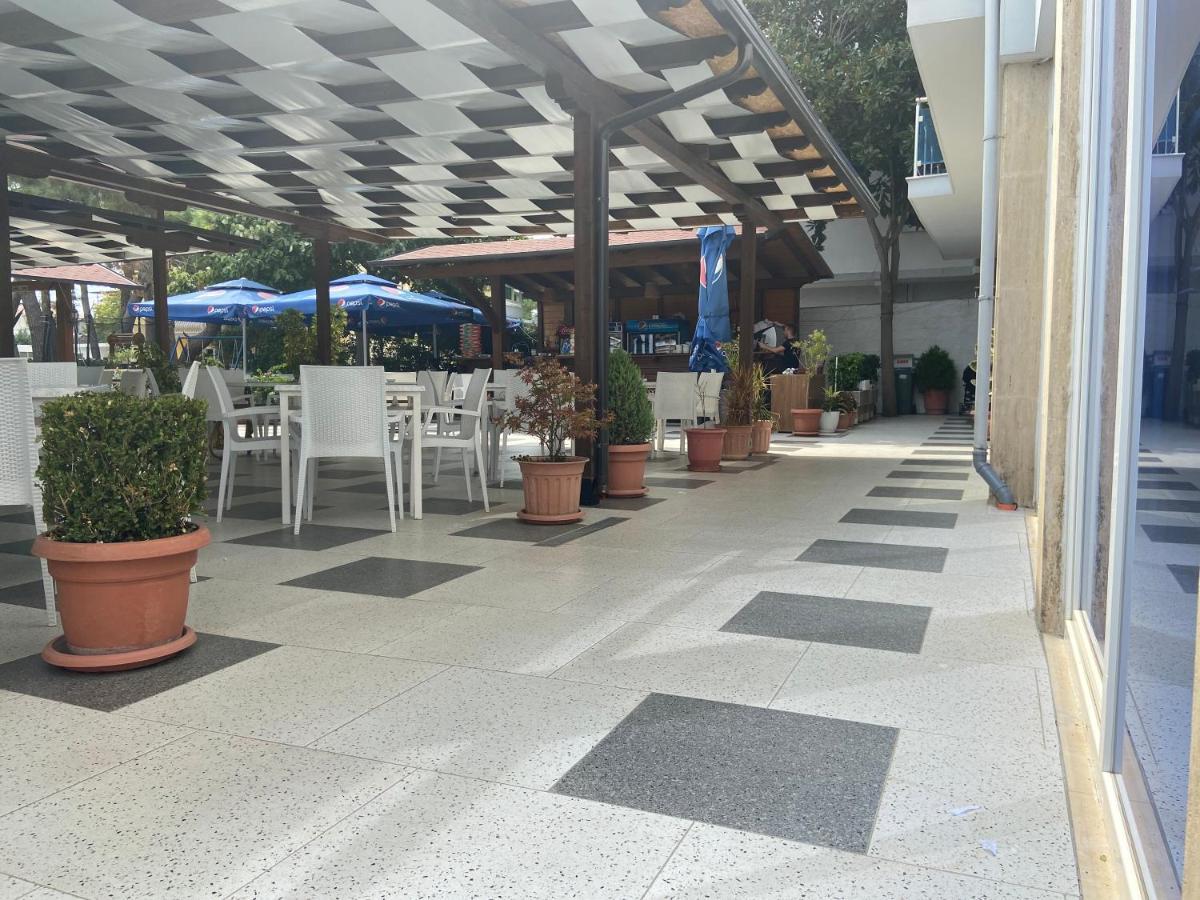 Center Park Hotel Velipojë